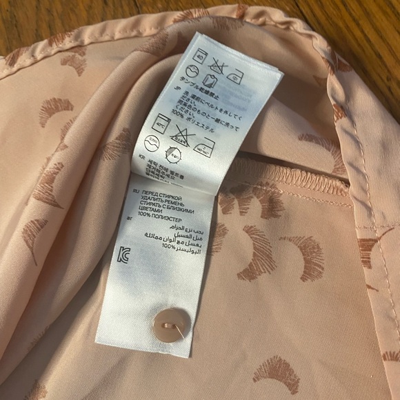 H&M floral sleeves top - size 8 - Picture 3 of 7